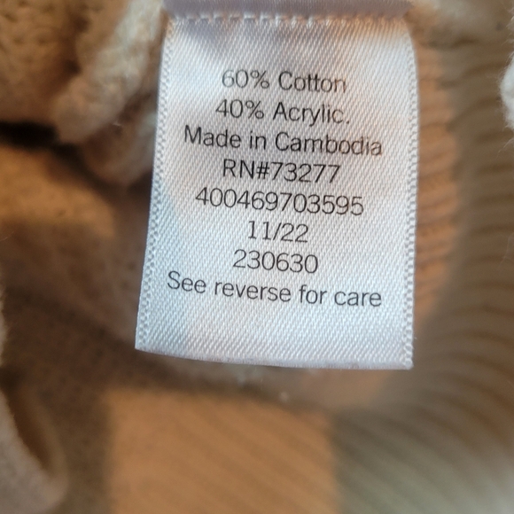 SO Women's Cream Cardigan Sweater - Runs Large - Picture 3 of 6